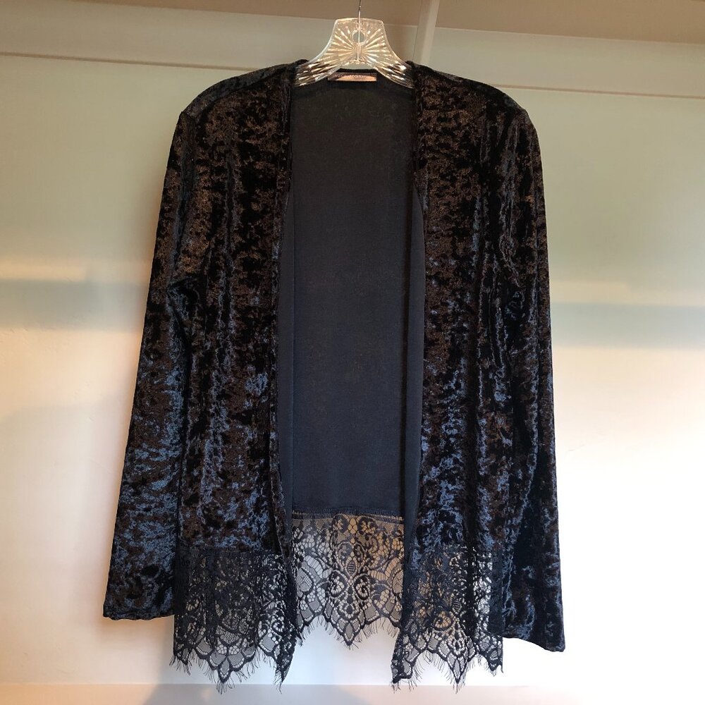 Voice Of California Size Medium Women's Cardigan NWOT